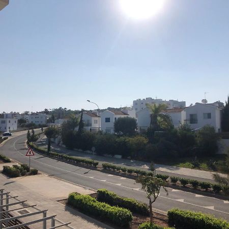 Sunny Holiday By Konnos Paralímni Extérieur photo